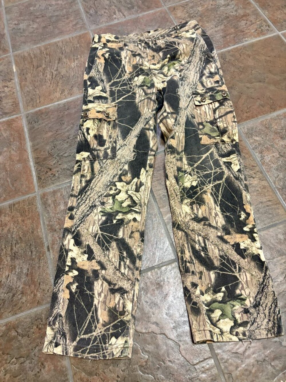 ~~Mossy Oak Break-Up Camo Men's 33x31 Cargo Pants
